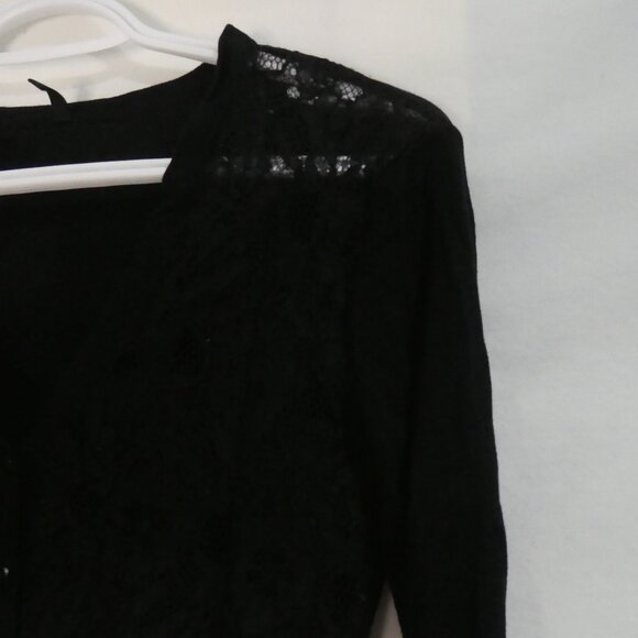 BENETTON | small | Black Lace Lightweight Button Closure V-Neck Cardigan - Picture 5 of 14